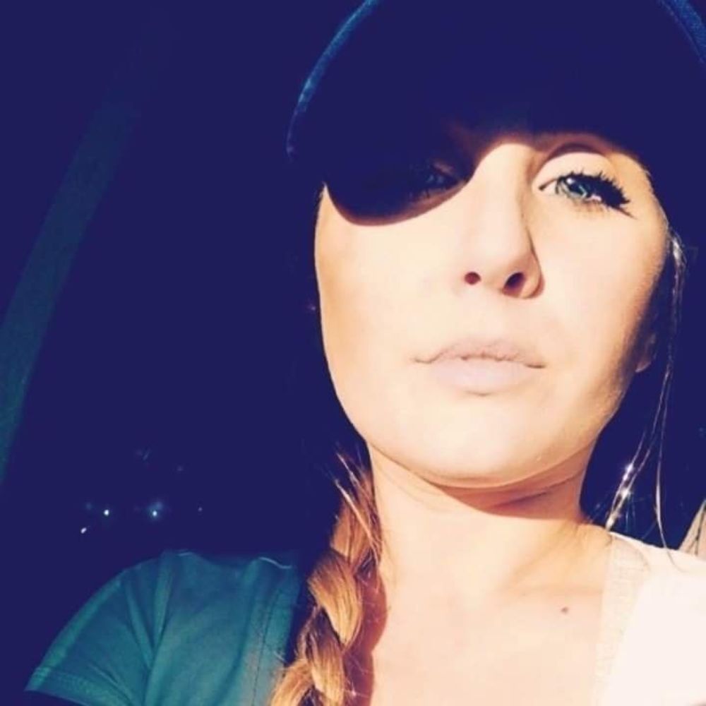 Meet your Posher, Arien